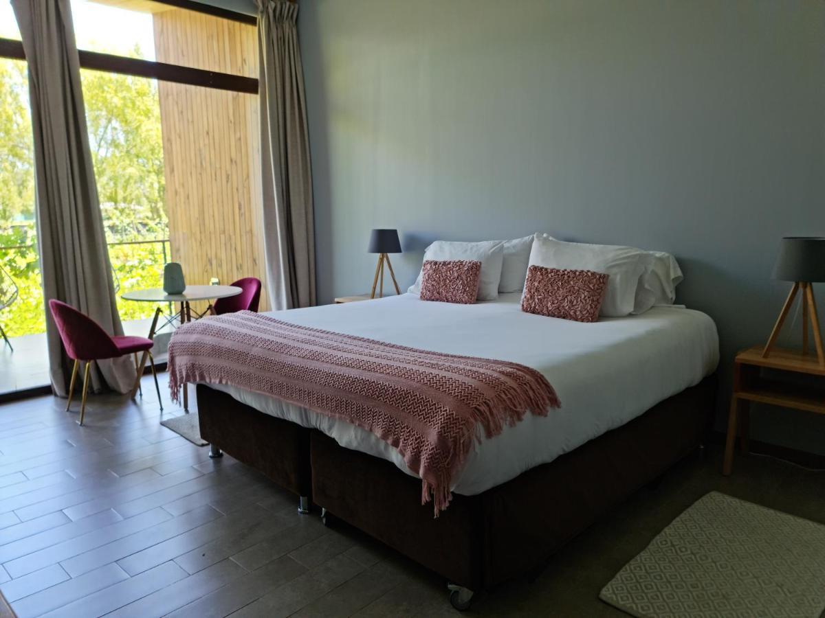 Hotel Parronales سانتا كروز المظهر الخارجي الصورة